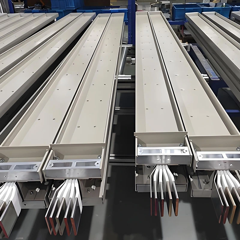 Busway chiuso ad alta corrente